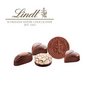 Füllung  Lindt Classic Pralinés mit Logo